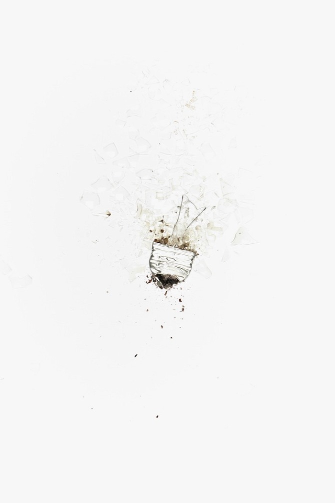 Presswerk by Marie Niamh Dowling on thisispaper.com Glhbirne Presswerk by Marie Niamh Dowling on thisispaper.com